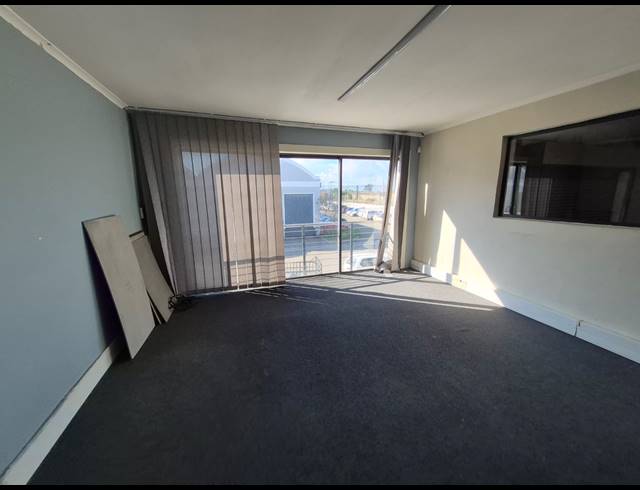 402M² WAREHOUSE TO LET IN MAITLAND